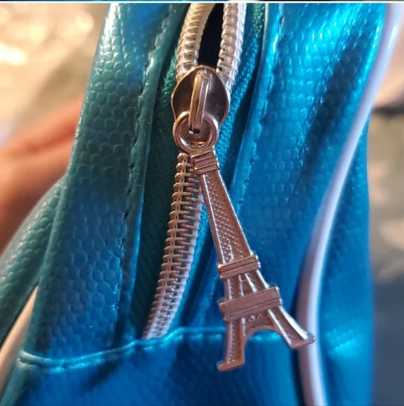 Brand new 2 size blue pouch lancome - Picture 6 of 10